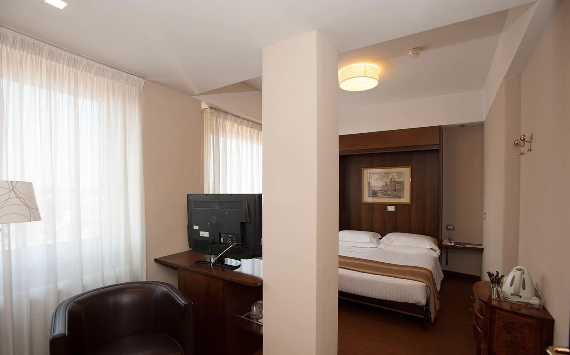 Best Western Hotel Piccadilly Рим Екстериор снимка