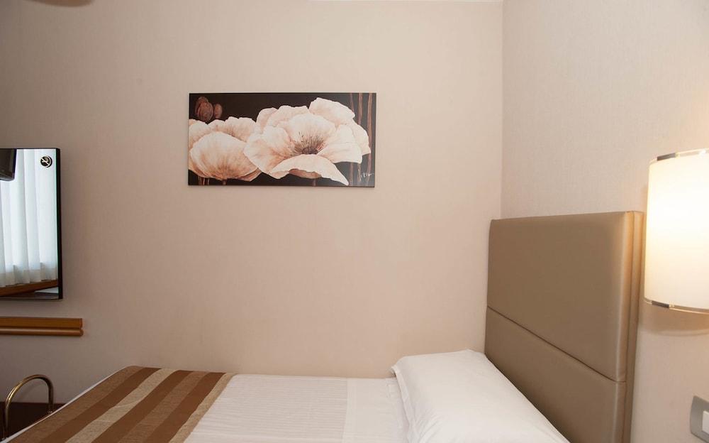 Best Western Hotel Piccadilly Рим Екстериор снимка